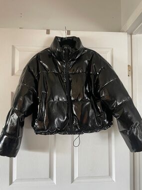H&M Black Shiny Cropped Puffer Jacket